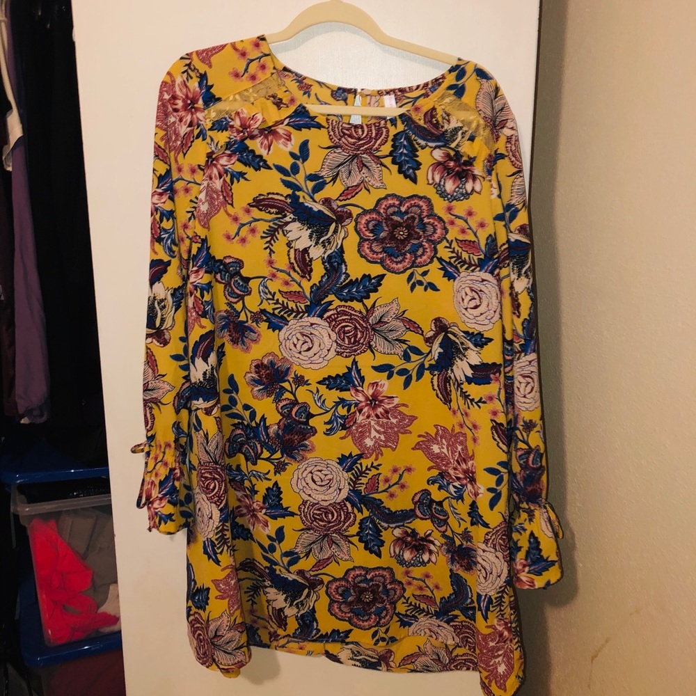 Flowy flower dress